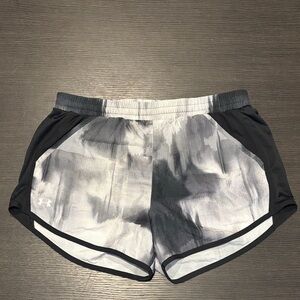 Under Armour Fly-By Black & Grey Print‎ Tie Waist Inner Brief Shorts WN Medium